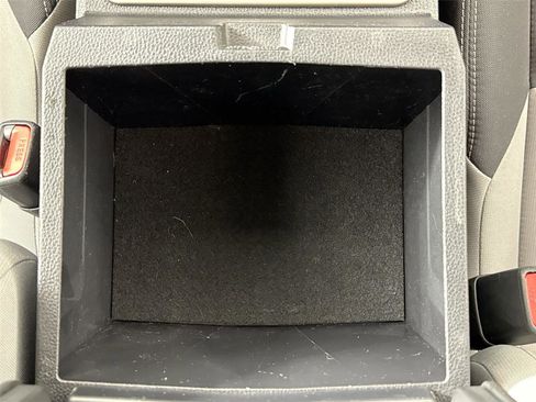 Certified 2025 Toyota Tacoma TRD Off-Road image 30