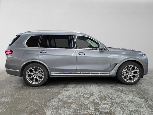 Used 2024 BMW X7 xDrive40i AWD/4WD image 2