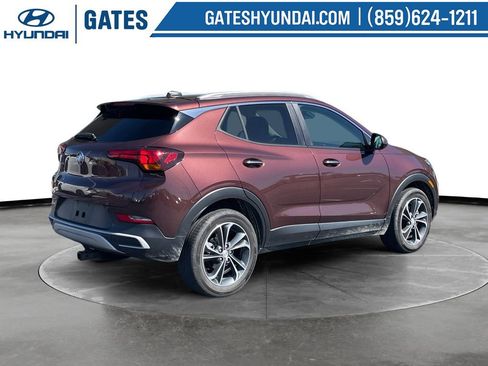 Used 2022 Buick Encore GX Select image 2