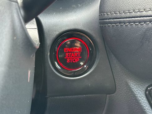 Used 2023 Honda HR-V LX image 33