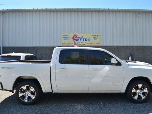 Used 2022 RAM 1500 Laramie w/ Sport Appearance Package image 9