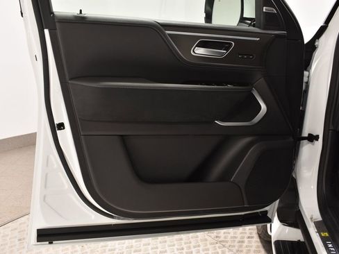 New 2026 INFINITI QX80 Luxe w/ Cargo Package image 10