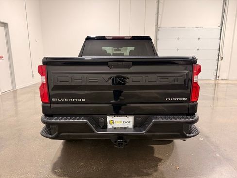 Used 2020 Chevrolet Silverado 1500 Custom w/ Custom Value Package image 6