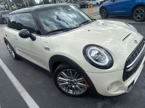 Used 2019 MINI Cooper S w/ Premium Package image 3