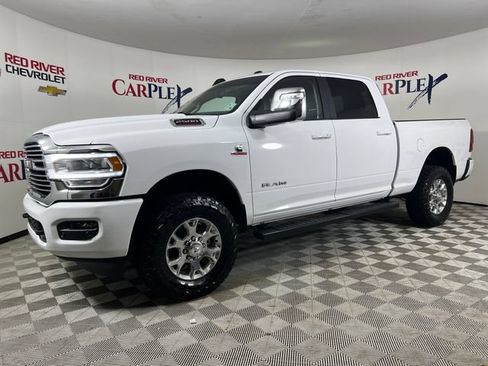 Used 2024 RAM 2500 Laramie AWD/4WD image 3