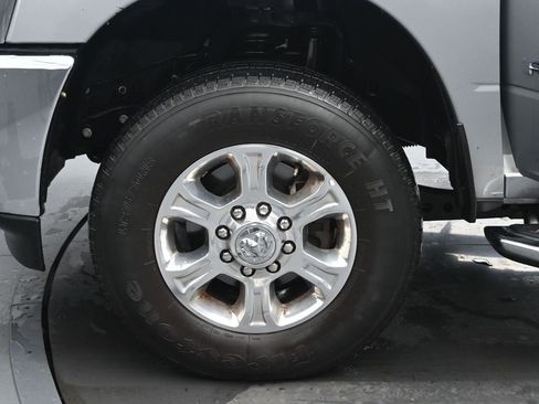 Used 2024 RAM 2500 Big Horn image 33