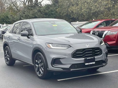 Certified 2025 Honda HR-V Sport image 1