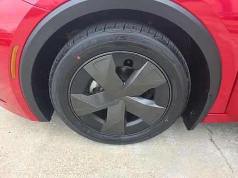 Used 2023 Toyota Prius LE image 22