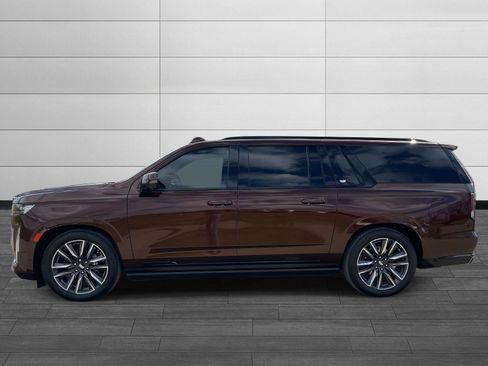 Used 2022 Cadillac Escalade ESV Sport Platinum RWD image 6