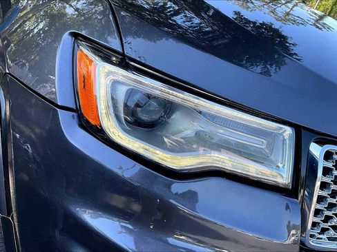Used 2017 Jeep Grand Cherokee Overland image 28