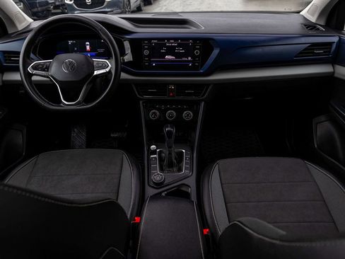 Used 2022 Volkswagen Taos SE image 31