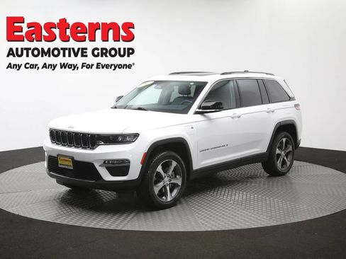 Used 2023 Jeep Grand Cherokee 4WD 4xe image 58
