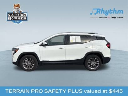 Used 2023 GMC Terrain SLT