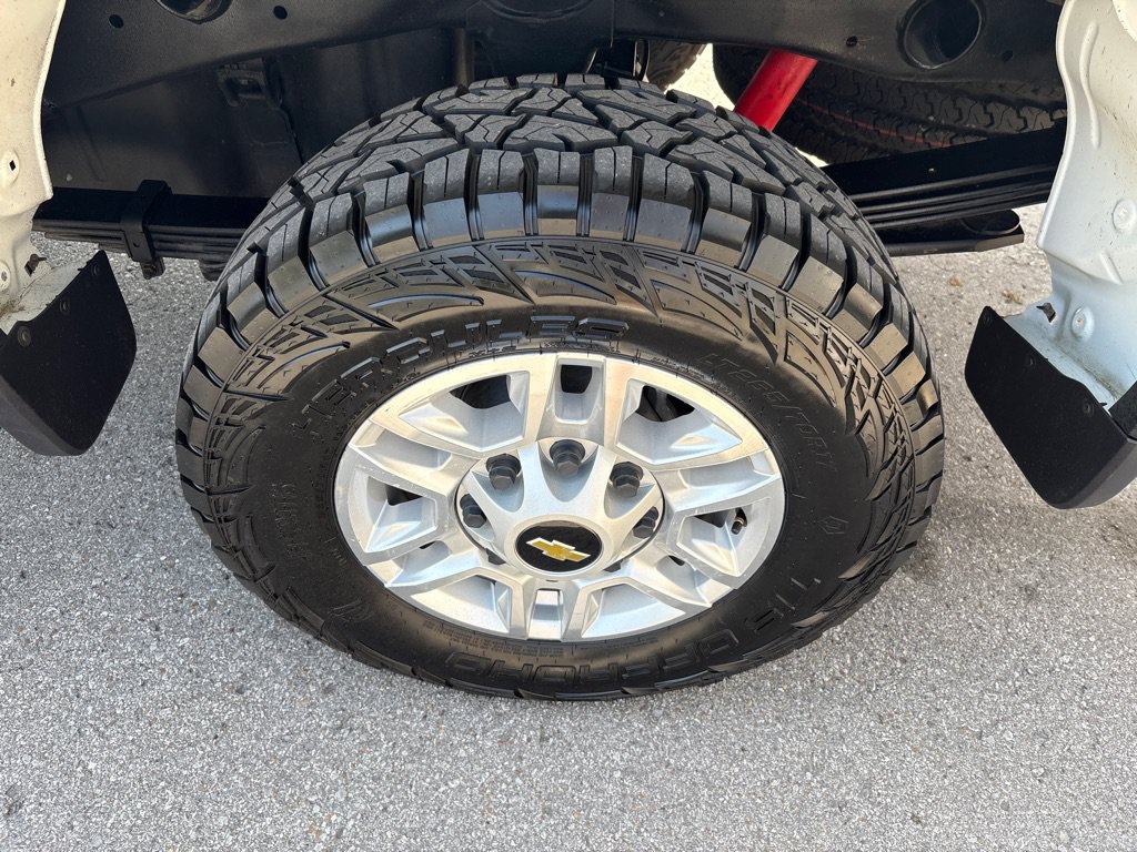 Used 2021 Chevrolet Silverado 2500 LT w/ Z71 Off-Road Package AWD/4WD image 13