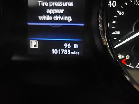 Used 2018 Nissan Rogue S image 23