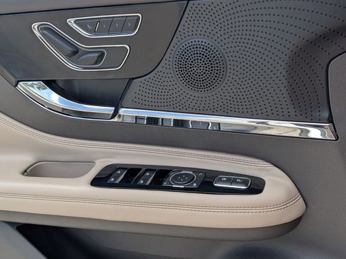 Used 2024 Lincoln Corsair Reserve image 23