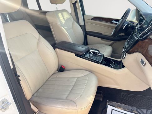 Used 2018 Mercedes-Benz GLS 450 4MATIC w/ Premium Package image 28
