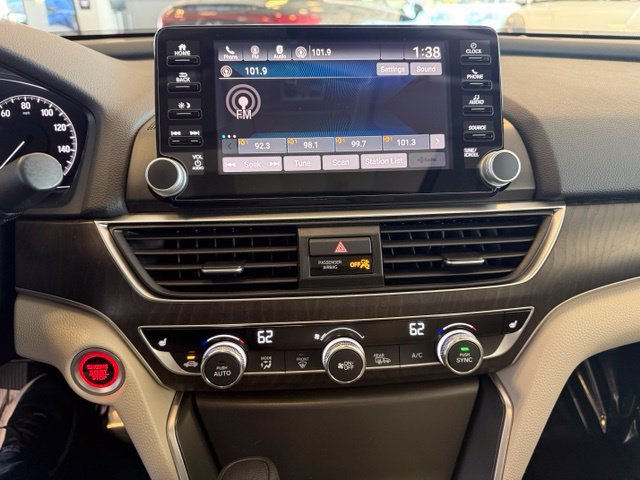 Used 2018 Honda Accord EX image 16