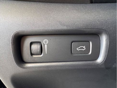 Used 2022 Polestar Polestar 2 AWD/4WD image 23