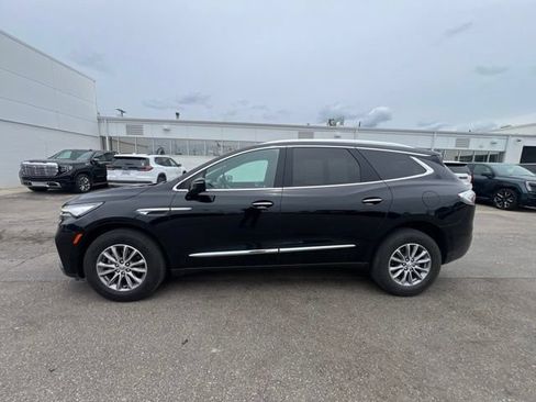 Used 2024 Buick Enclave Essence w/ Trailering Package, 5000 lbs. AWD/4WD image 9