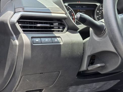 Used 2024 Nissan Altima 2.5 SV FWD image 19