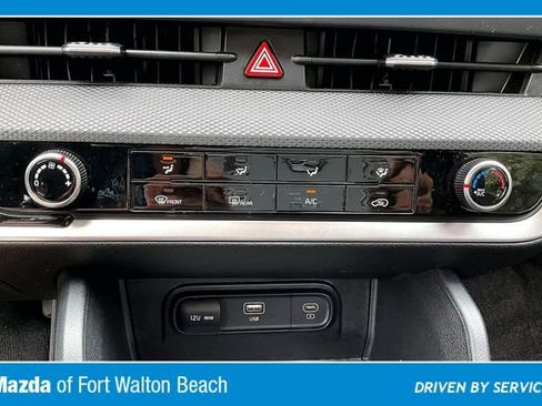 Used 2024 Kia Sportage LX FWD image 24