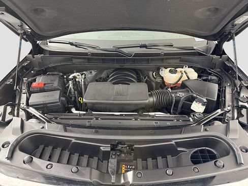 Used 2024 GMC Yukon SLT w/ SLT Luxury Package image 30