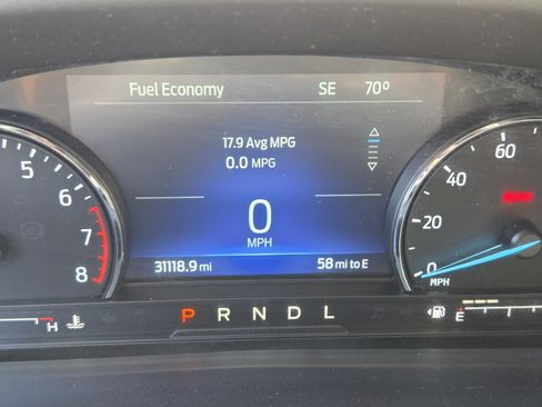 Certified 2022 Ford Explorer XLT w/ Equipment Group 202A image 5