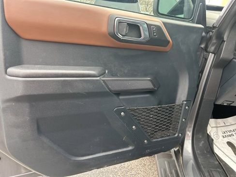 Used 2024 Ford Bronco Outer Banks image 11