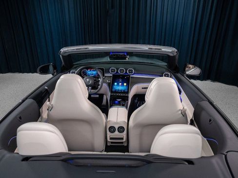 Certified 2026 Mercedes-Benz CLE 300 4MATIC Cabriolet image 21