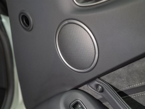 Used 2023 Aston Martin V8 Vantage Coupe RWD image 59