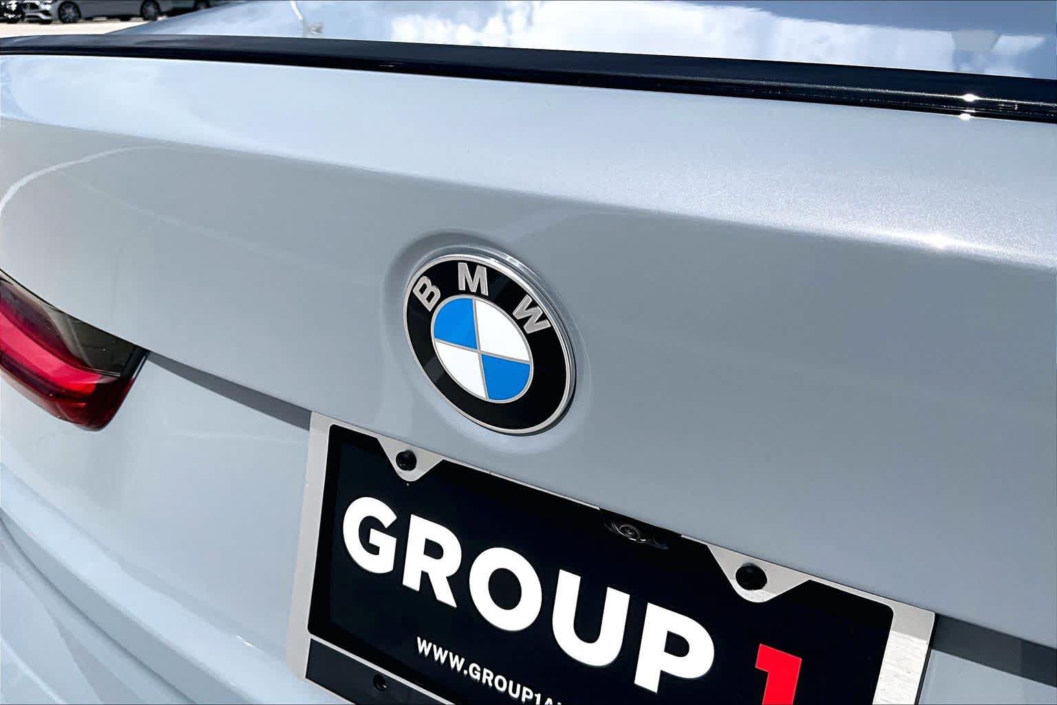 Used 2026 BMW 330i Sedan w/ M Sport Package RWD image 9
