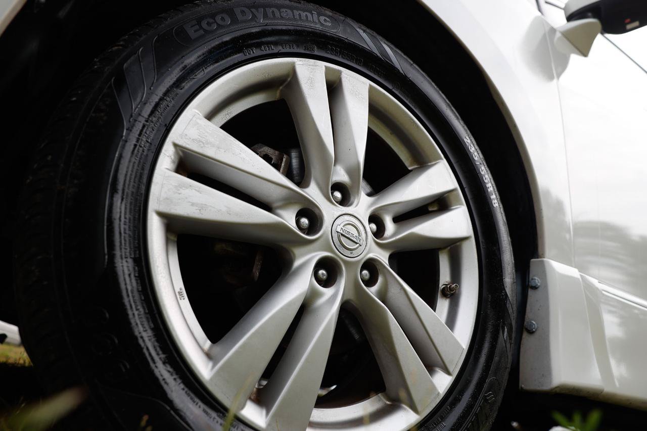 Used 2014 Nissan Quest SL FWD image 30