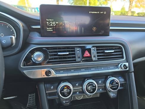 Used 2023 Genesis G70 3.3T w/ Sport Prestige Package image 21