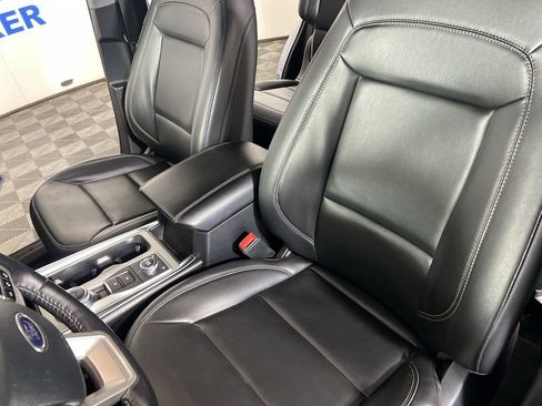 Used 2023 Ford Explorer XLT w/ Equipment Group 202A AWD/4WD image 19