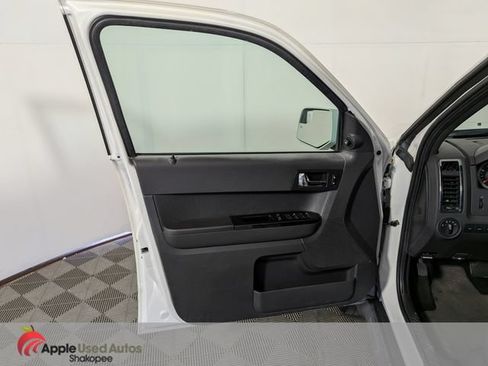 Used 2011 Ford Escape Limited w/ 302A Rapid Spec Order Code AWD/4WD image 11