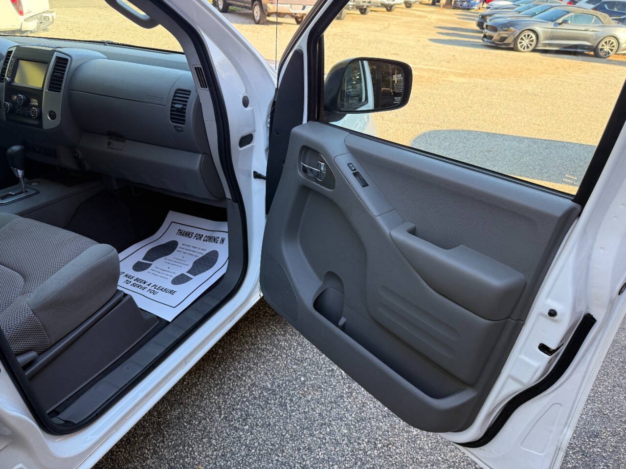 Used 2020 Nissan Frontier SV RWD image 18