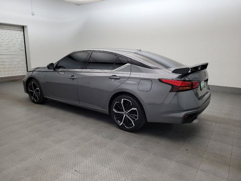 Used 2024 Nissan Altima 2.5 SR FWD image 3