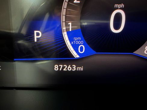 Used 2023 Volkswagen Jetta SE w/ Panoramic Sunroof Package FWD image 18