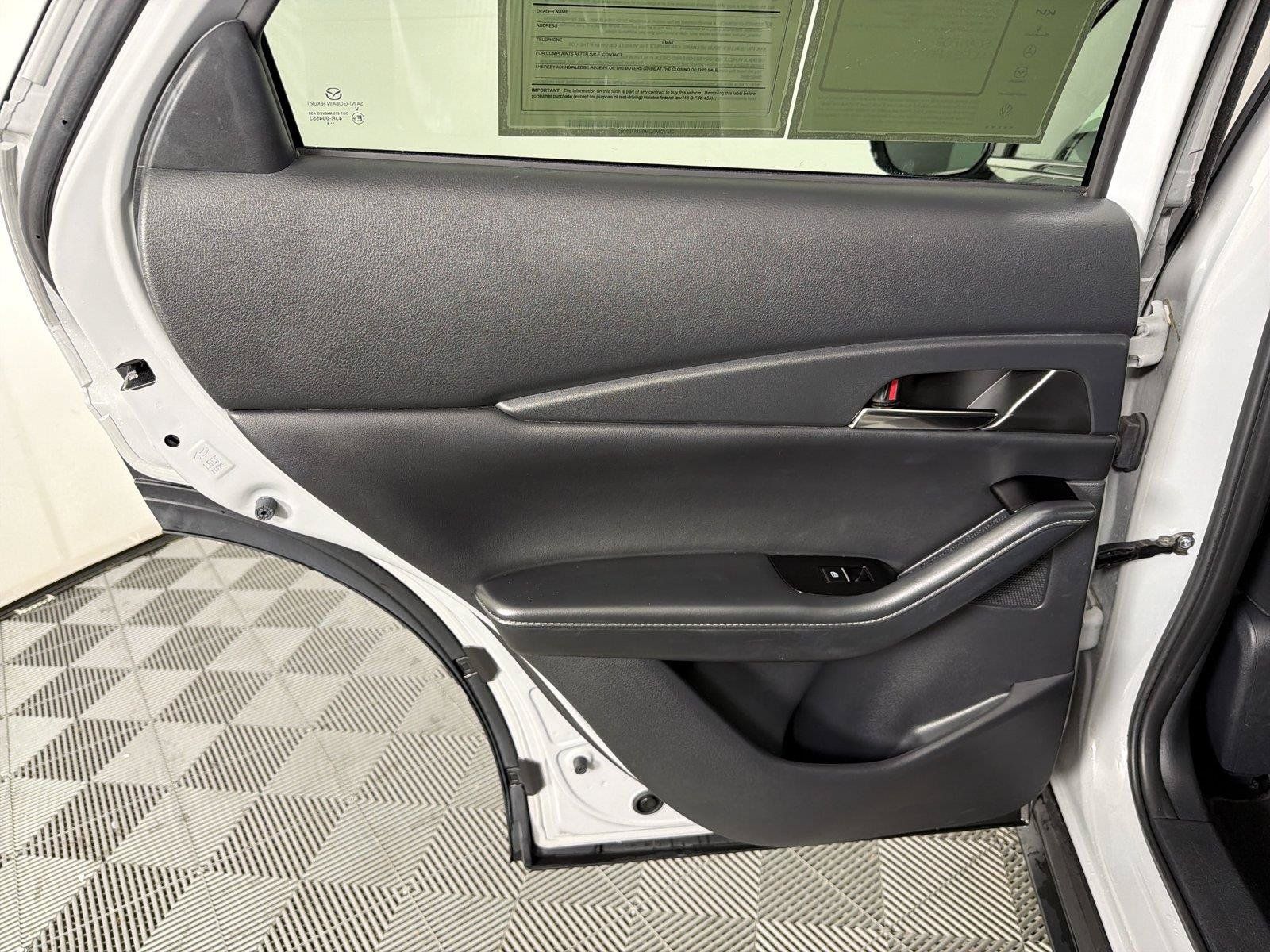 Used 2025 MAZDA CX-30 AWD 2.5 S w/ Preferred Package image 19