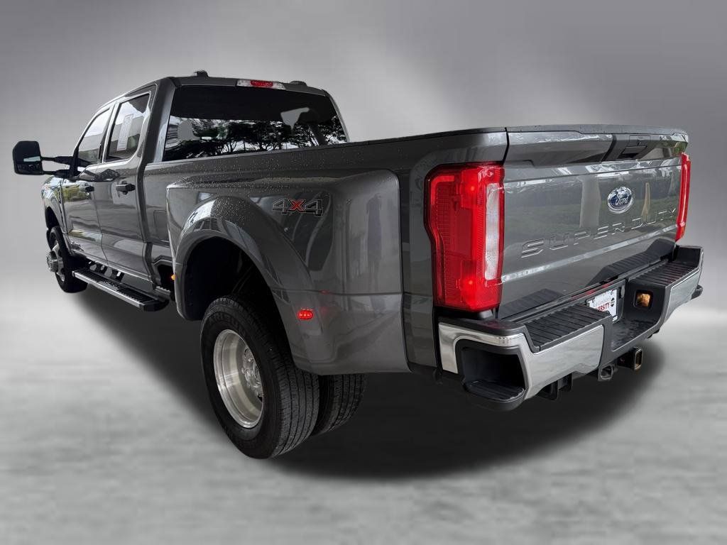 Used 2024 Ford F350 XLT w/ Camper Package AWD/4WD image 4