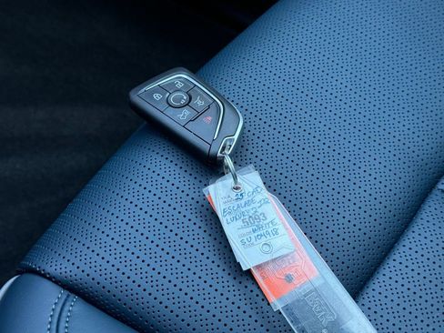 New 2025 Cadillac Escalade IQ Luxury 2 image 36