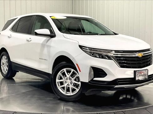 Used 2024 Chevrolet Equinox LT image 3