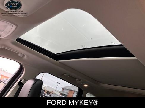 Used 2018 Ford Escape Titanium w/ Ford Safe & Smart Package AWD/4WD image 15