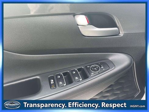 Used 2023 Hyundai Santa Fe SEL image 17