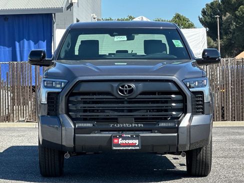 New 2026 Toyota Tundra Limited AWD/4WD image 9