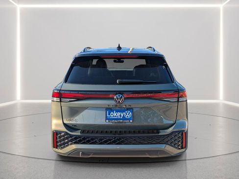 New 2026 Volkswagen Tiguan SE R-Line FWD image 5