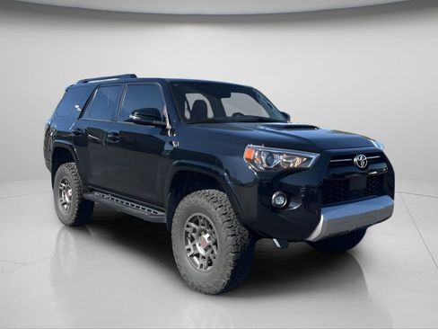 Used 2024 Toyota 4Runner TRD Off-Road Premium w/ Moonroof Package AWD/4WD image 2