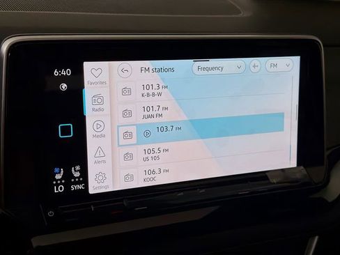 New 2026 Volkswagen Atlas Cross Sport SEL Premium R-Line AWD/4WD image 15