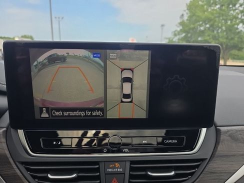 Used 2025 Nissan Altima 2.5 SL FWD image 23